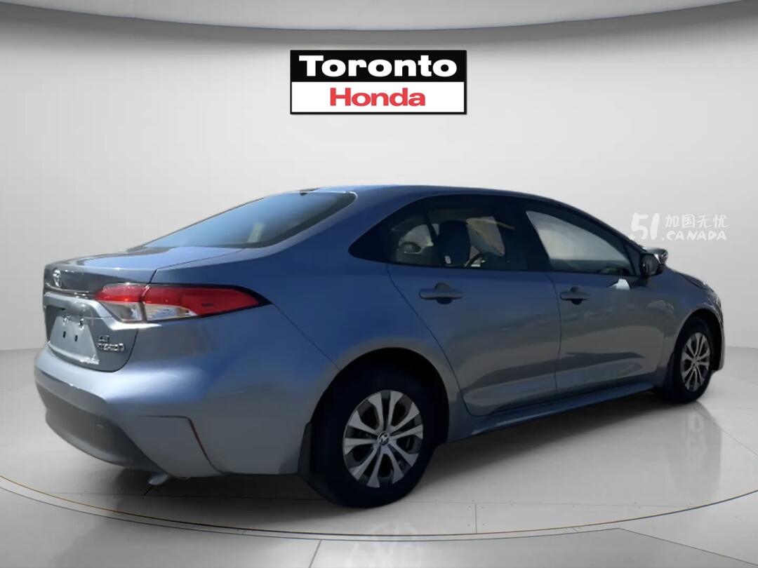 2023 Toyota Corolla view 3