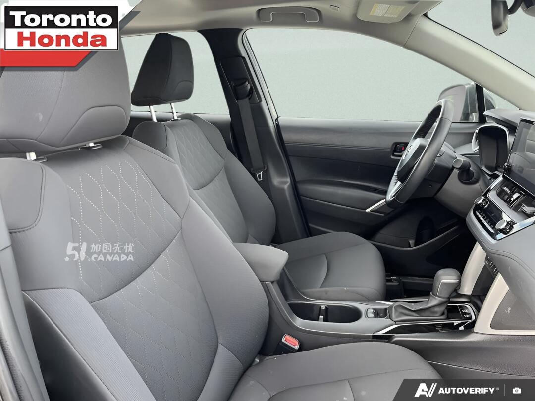 2025 Toyota Corolla view 8