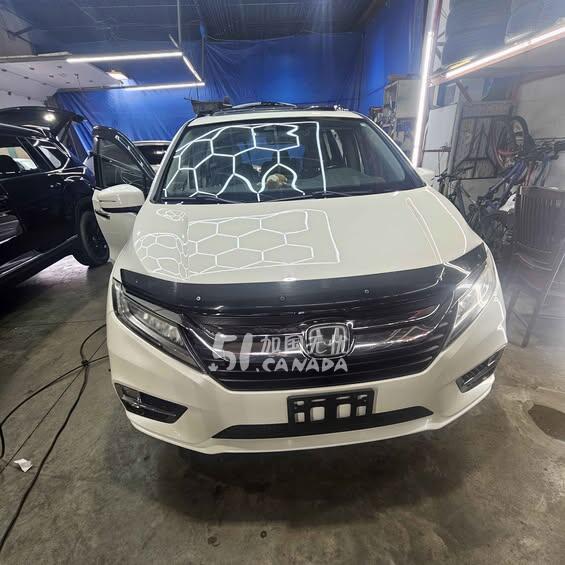 2018 Honda Odyssey view 6