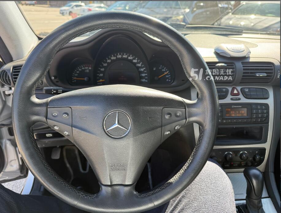 2003 Mercedes-Benz C-Class view 4