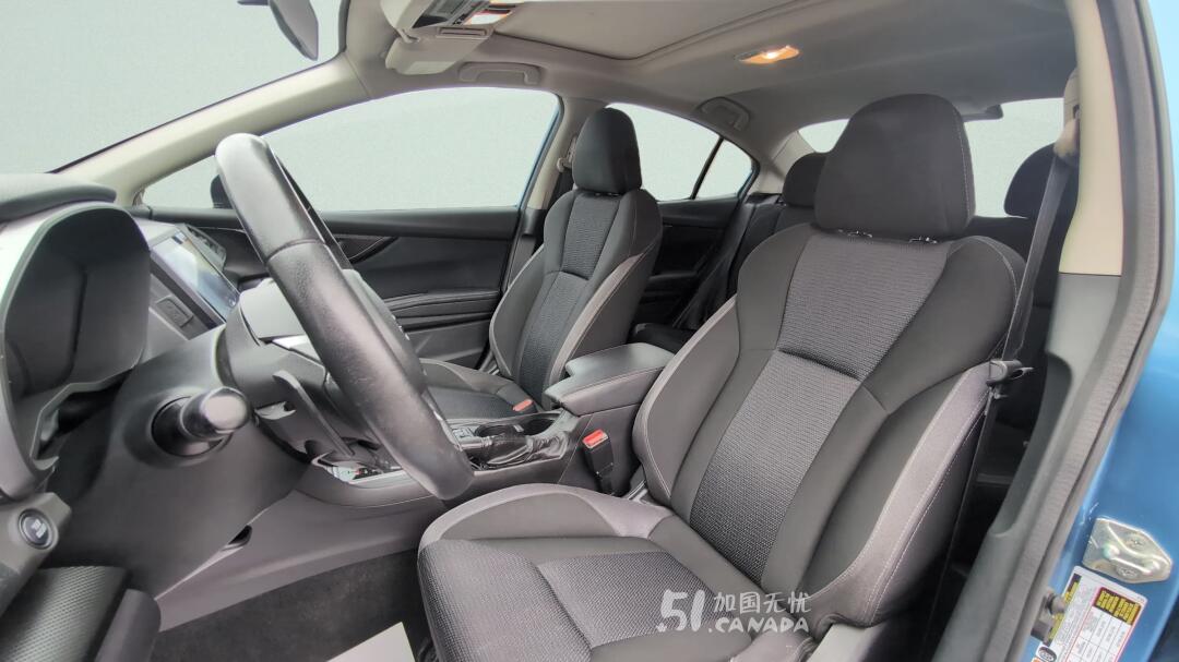 2017 Subaru Impreza view 5