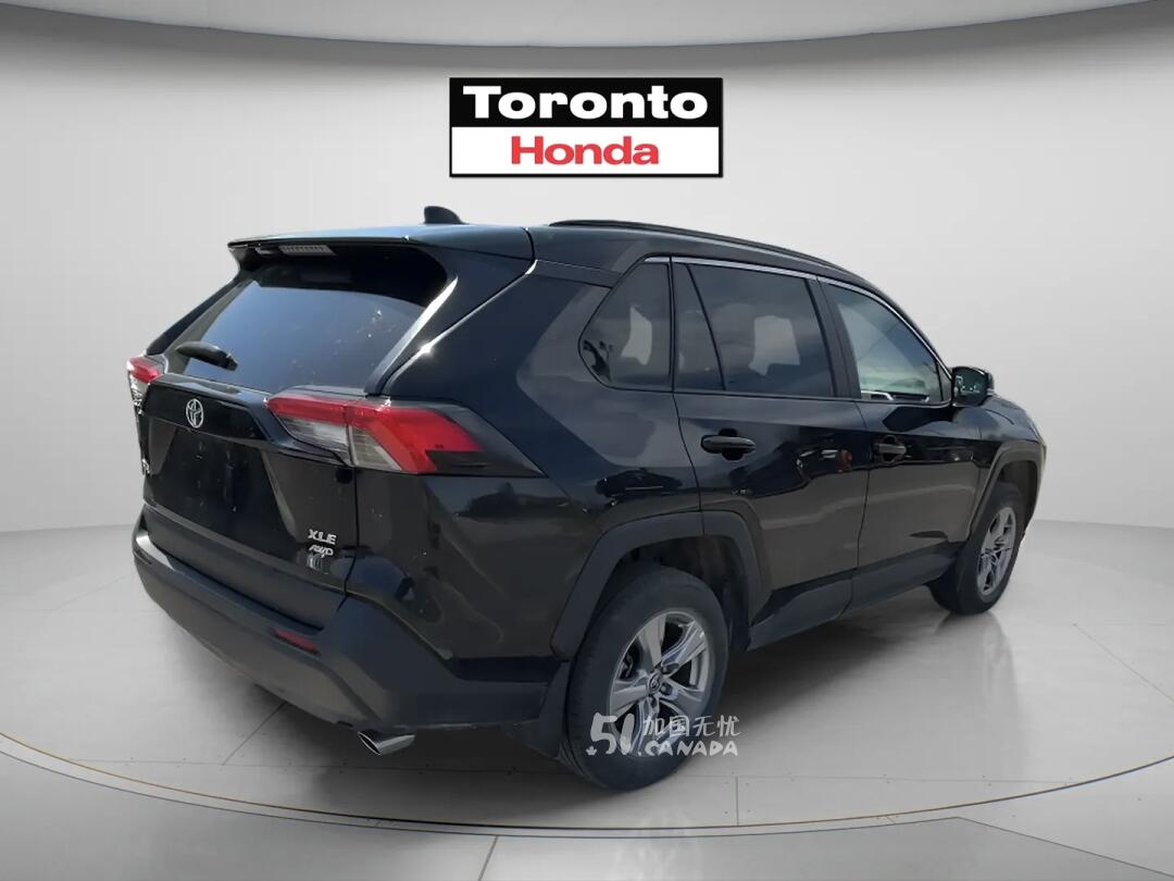 2024 Toyota RAV 4 view 3