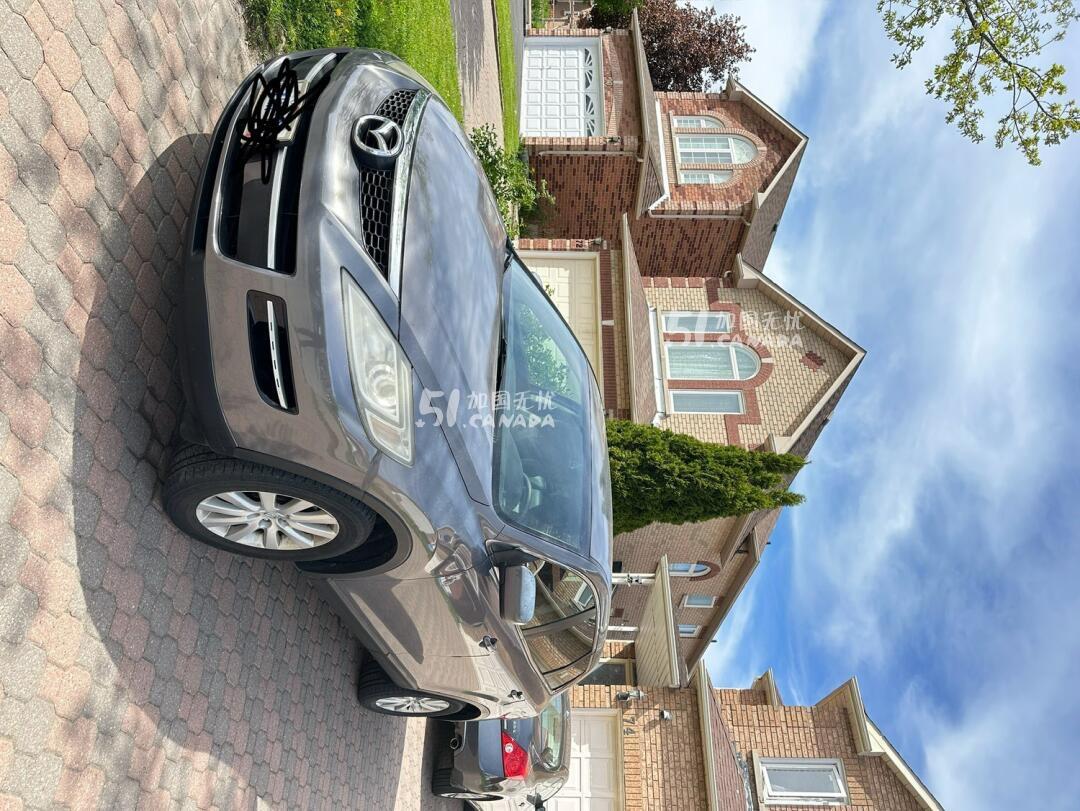2008 Mazda CX-9 view 7