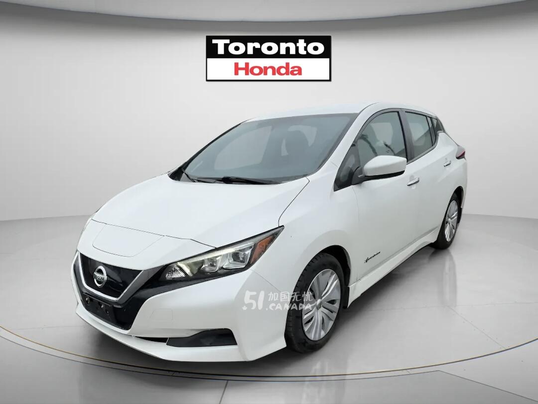 2018 Nissan Leaf view 1