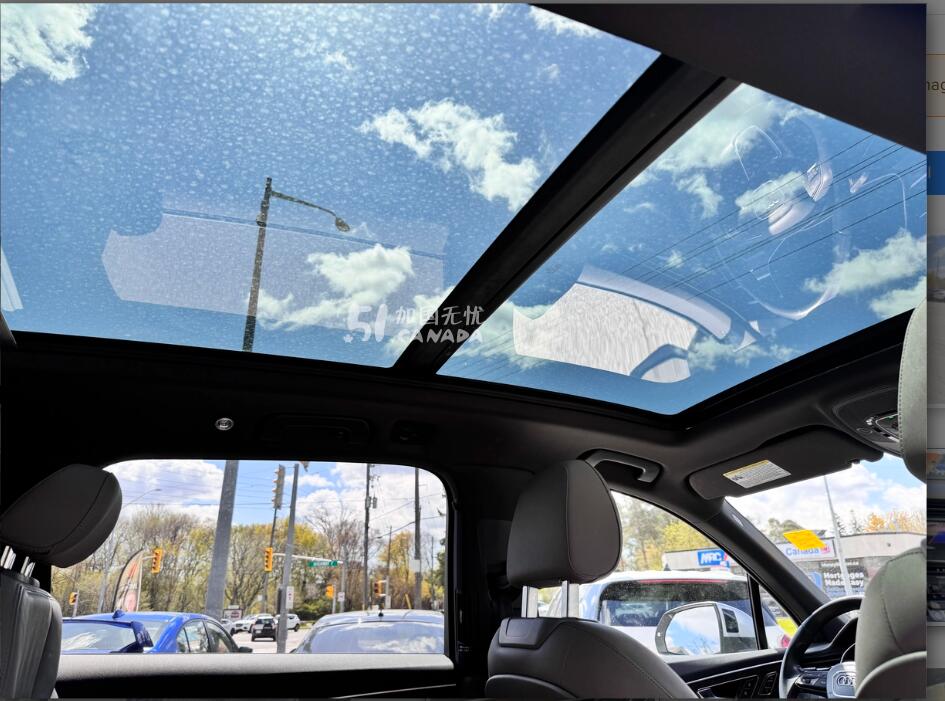2020 Audi Q7 view 2
