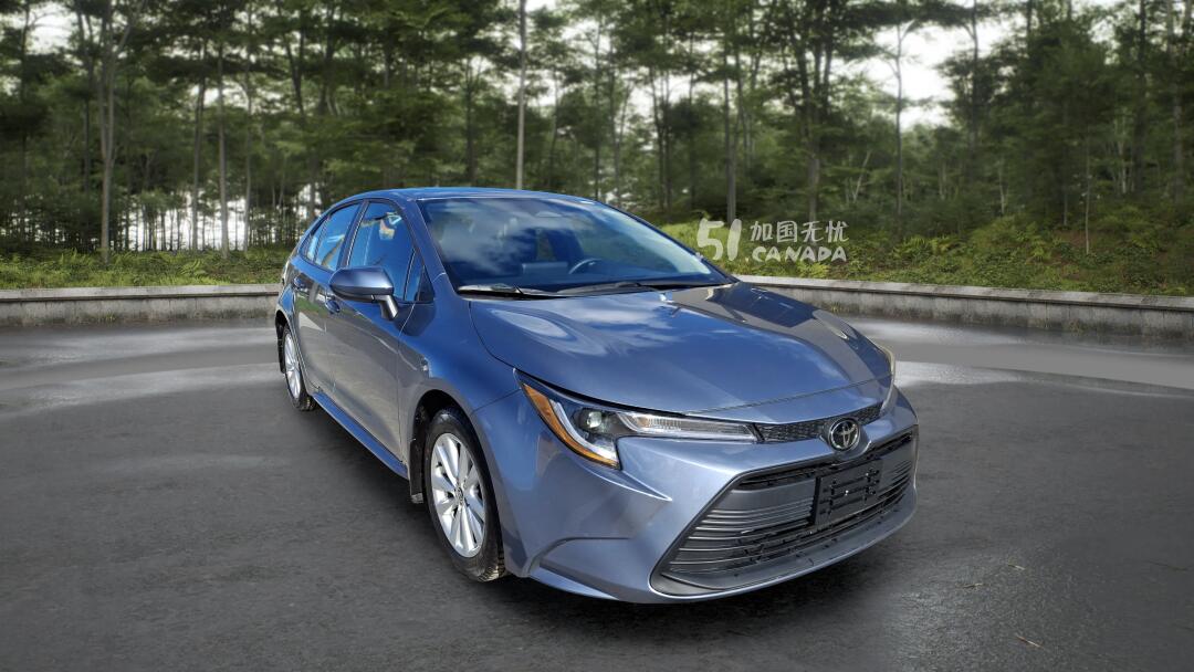 2025 Toyota Corolla view 2