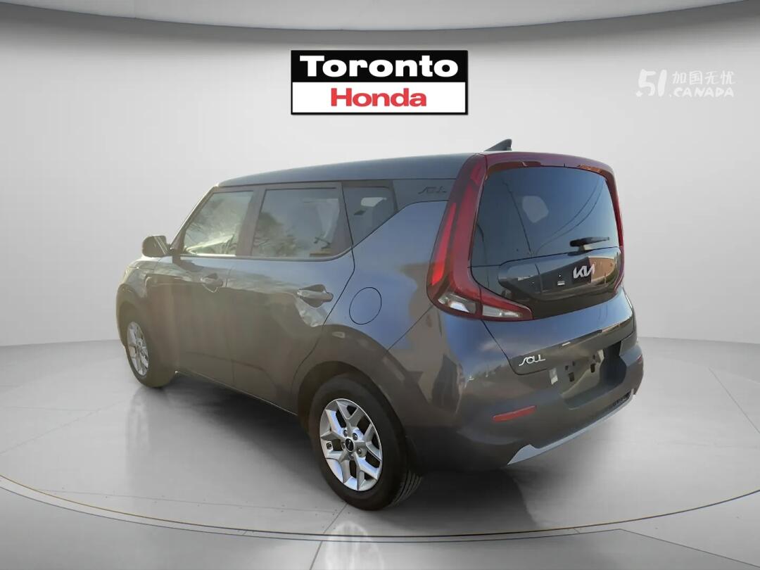 2022 Kia Soul view 3