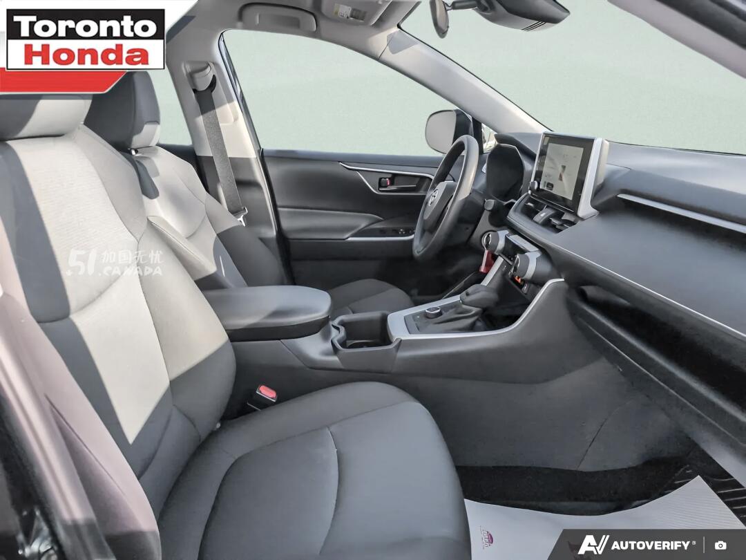 2025 Toyota RAV 4 view 7