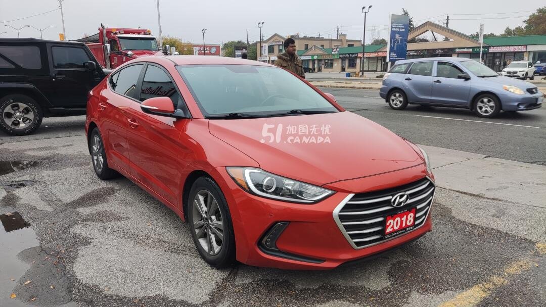 2018 Hyundai Elantra view 3