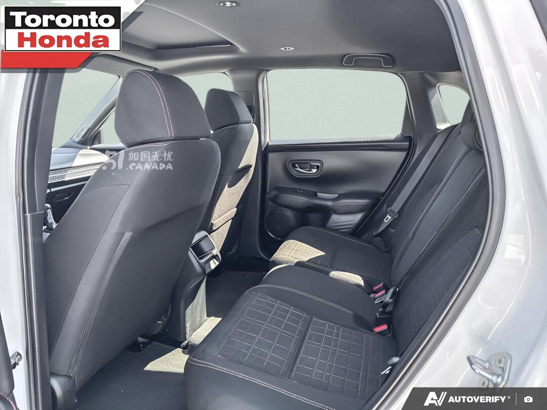 2024 Honda HR-V view 9
