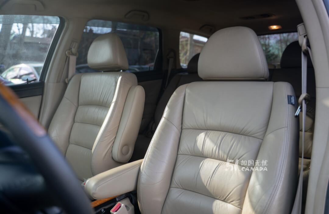 2008 Honda Odyssey view 4