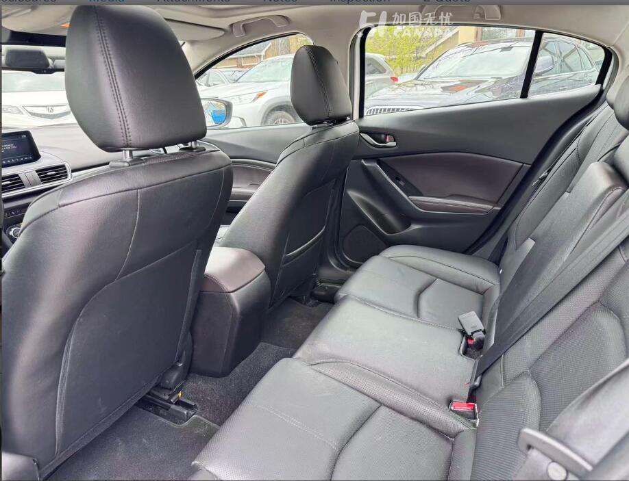 2018 Mazda 3 view 5