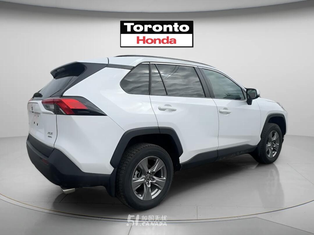 2025 Toyota RAV 4 view 3