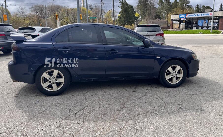 2014 Mitsubishi Lancer view 4