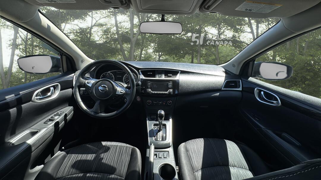 2017 Nissan Sentra view 6
