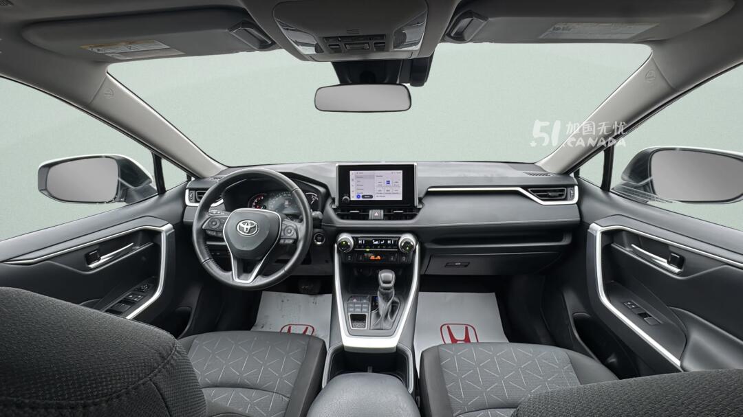 2025 Toyota RAV 4 view 6