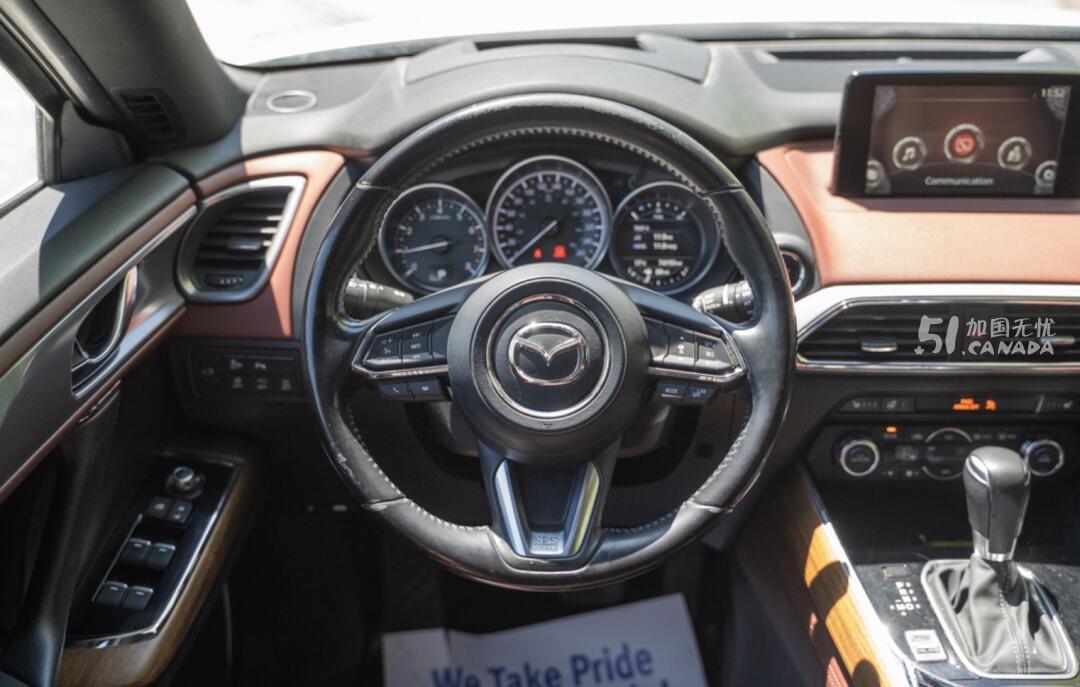 2017 Mazda CX-9 view 6