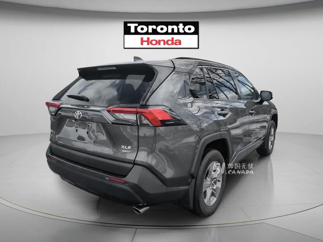 2025 Toyota RAV 4 view 3