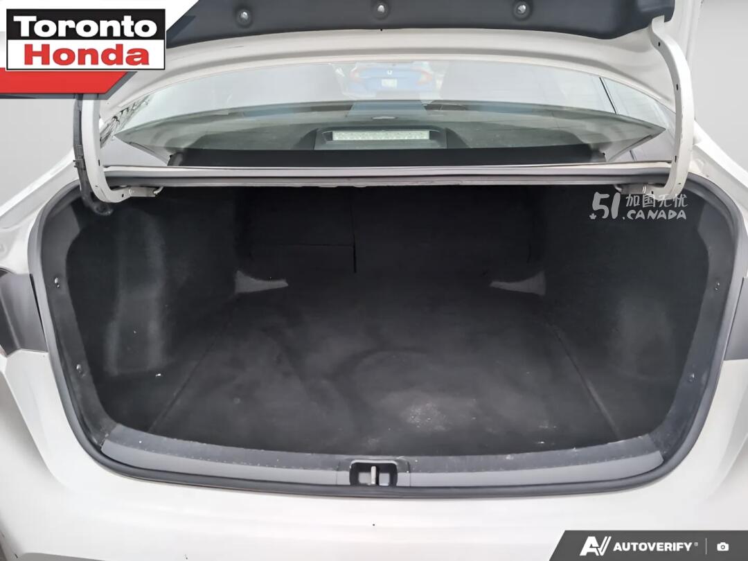 2020 Toyota Corolla view 10