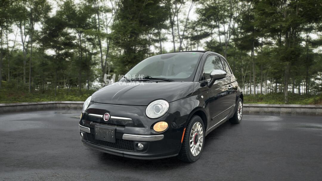 2015 Fiat 500C view 1