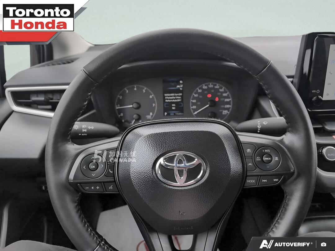 2025 Toyota Corolla view 5