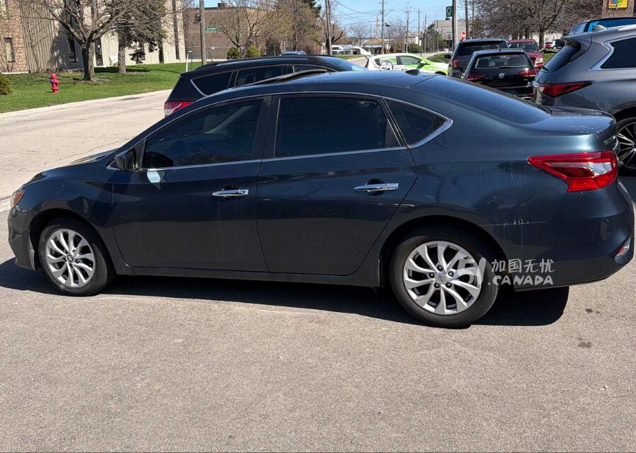 2016 Nissan Sentra view 2