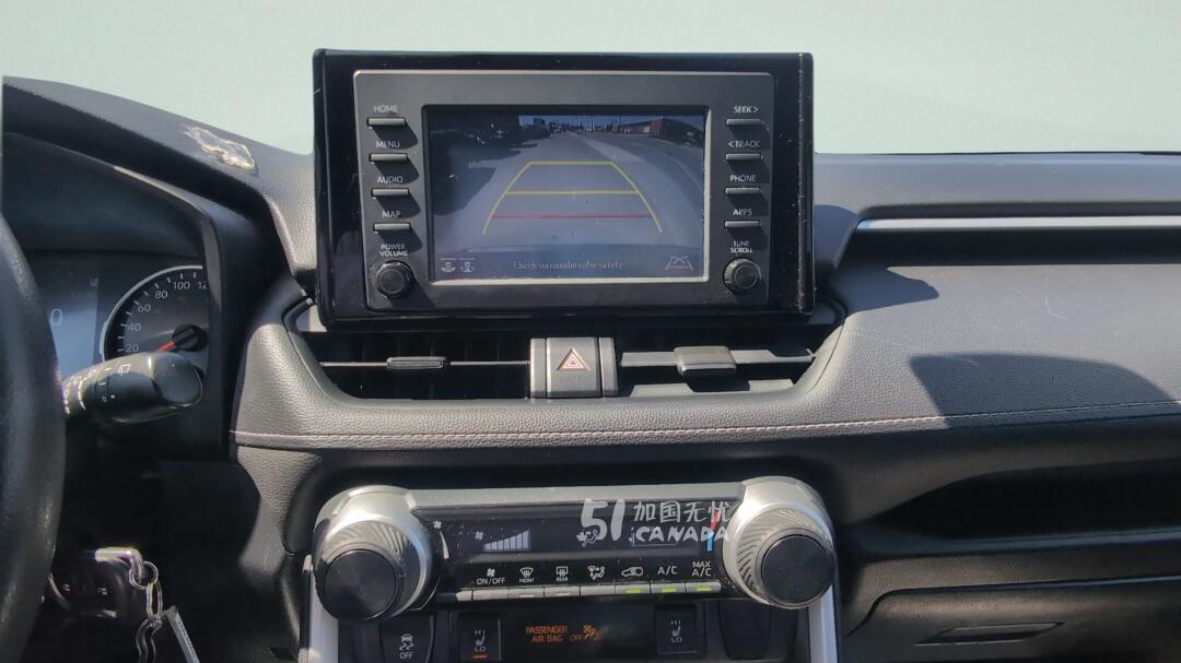2021 Toyota RAV 4 view 7