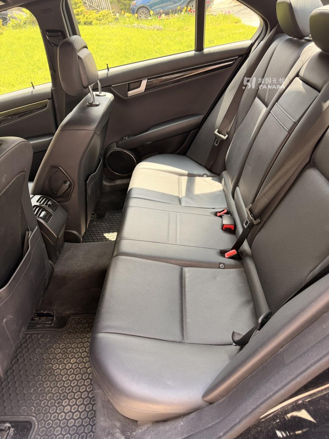 2013 Mercedes-Benz C-Class view 7