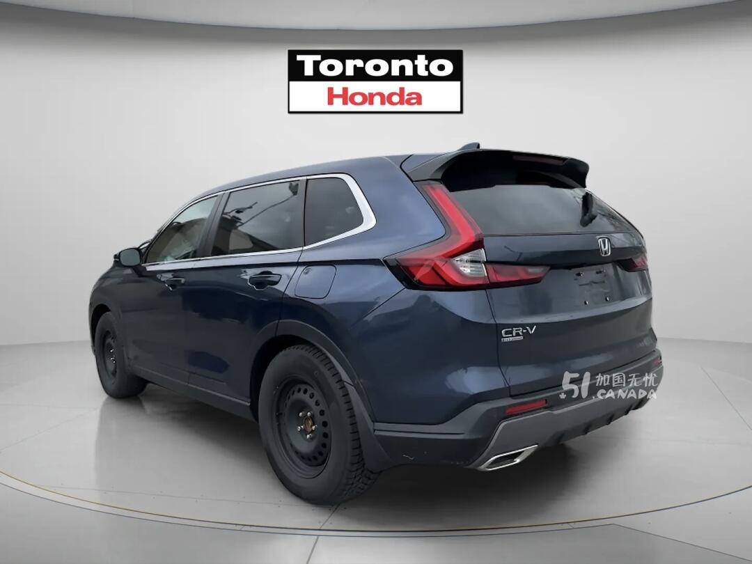 2025 Honda CR-V view 4