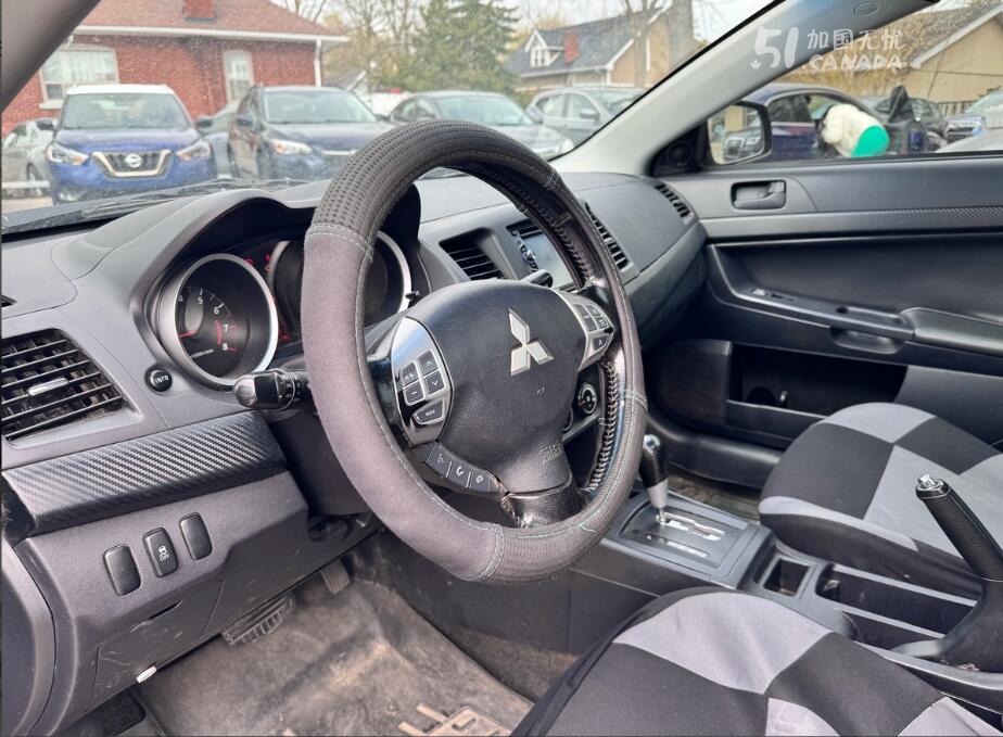 2014 Mitsubishi Lancer view 5