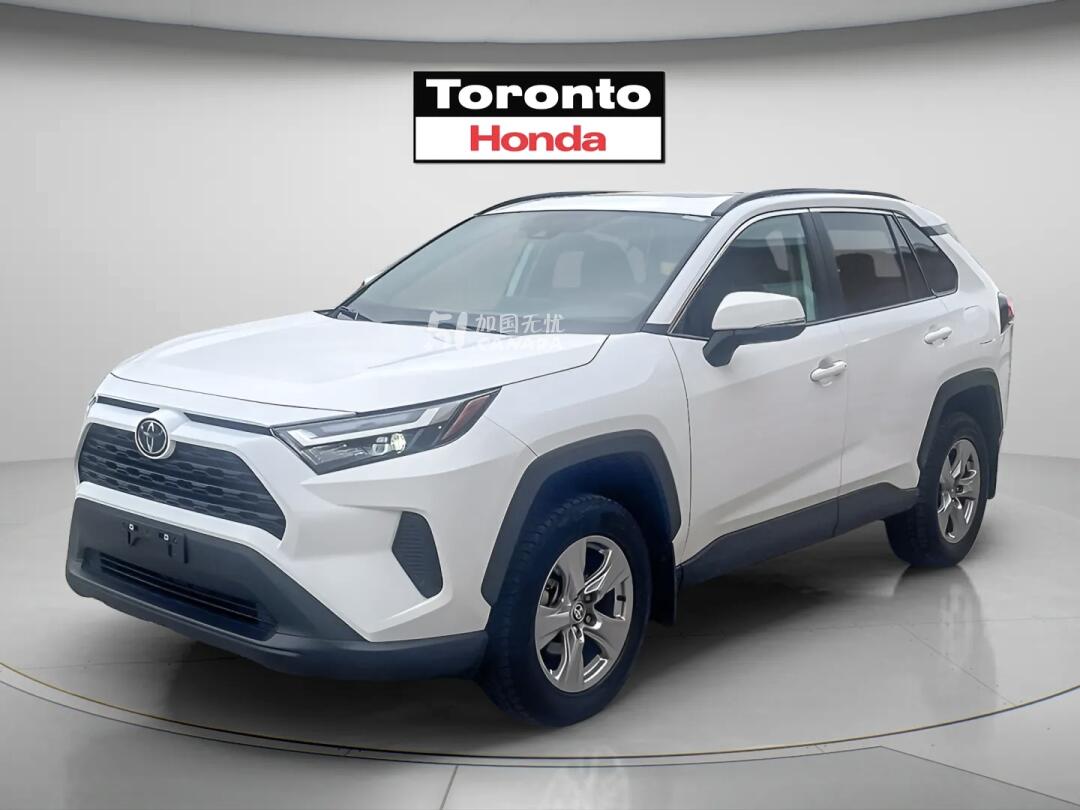 2025 Toyota RAV 4 view 2