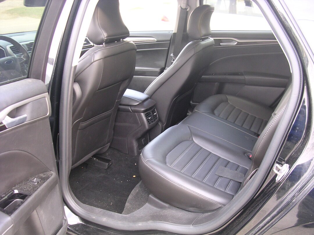 2016 Ford Fusion view 7
