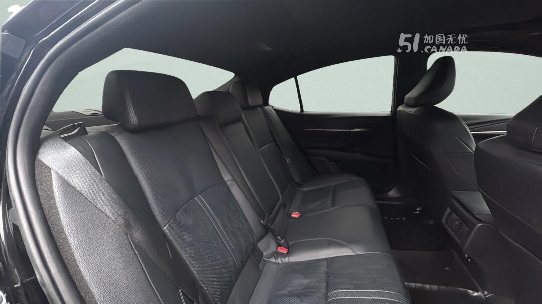 2025 Toyota Camry view 7
