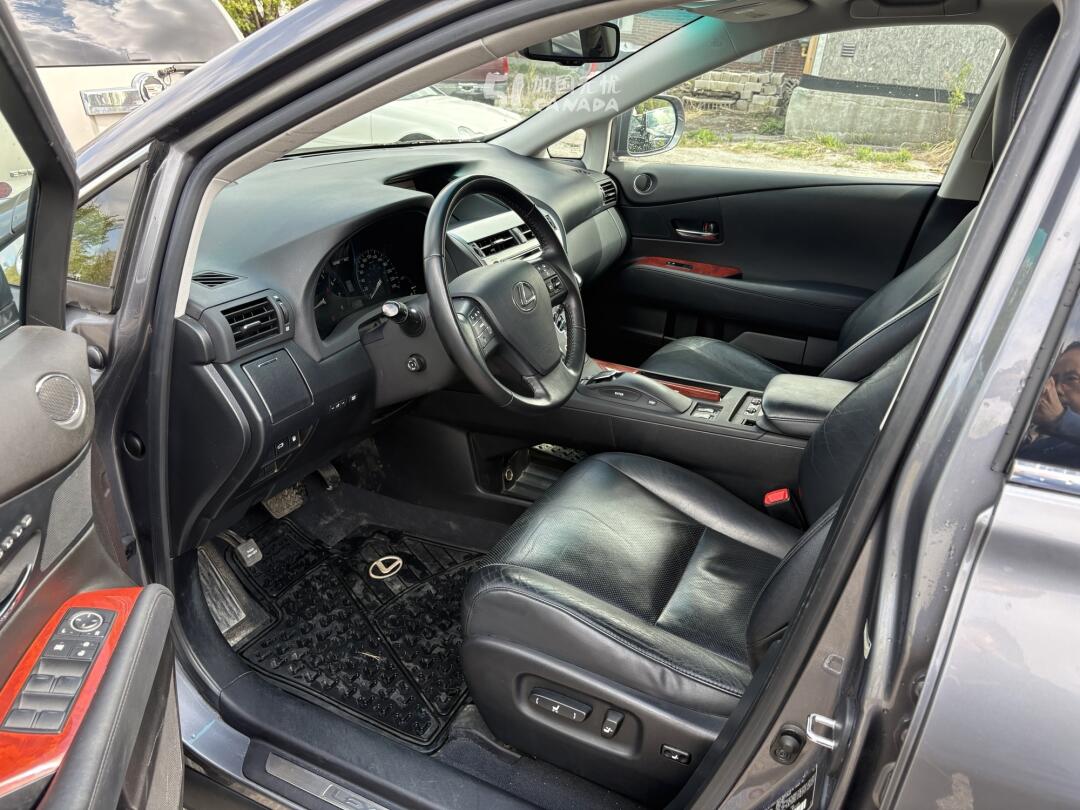 2012 Lexus RX view 3