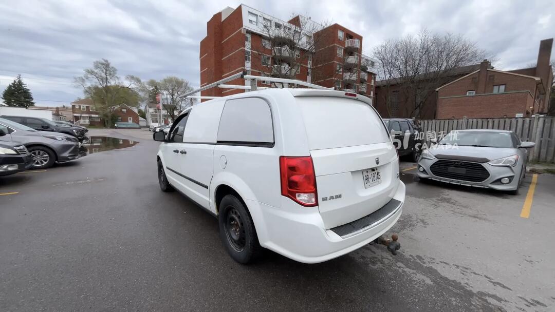 2015 RAM Cargo view 4