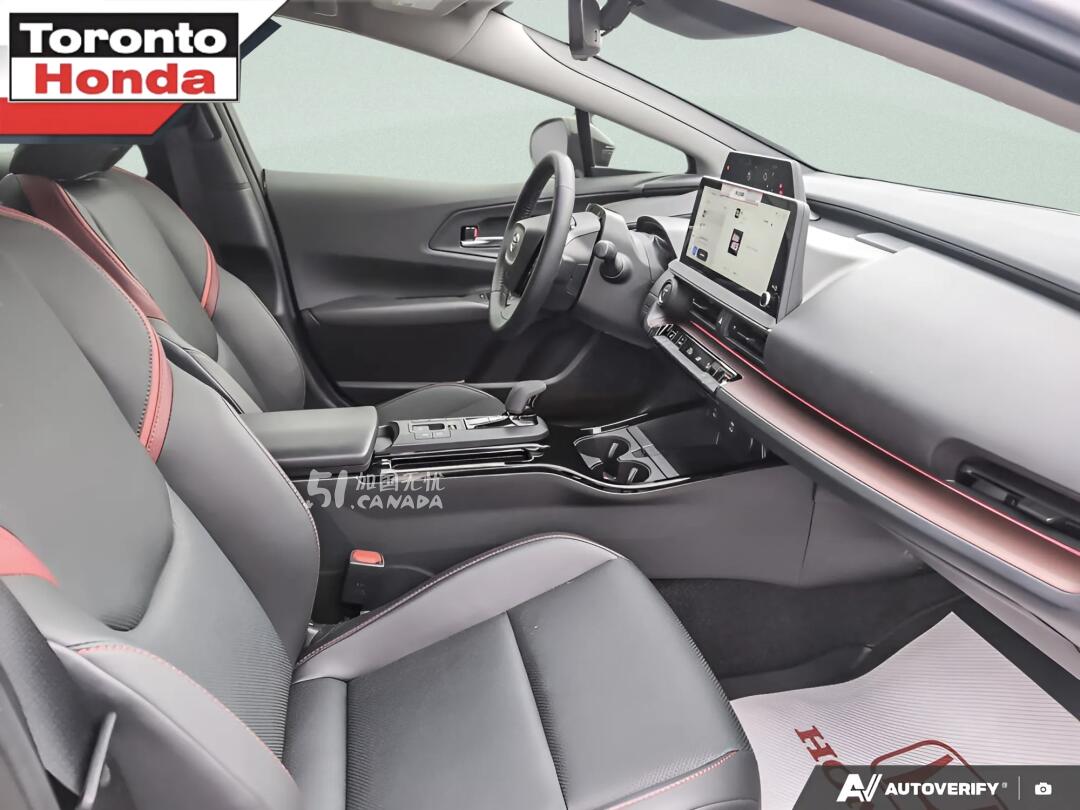 2026 Toyota Prius view 7