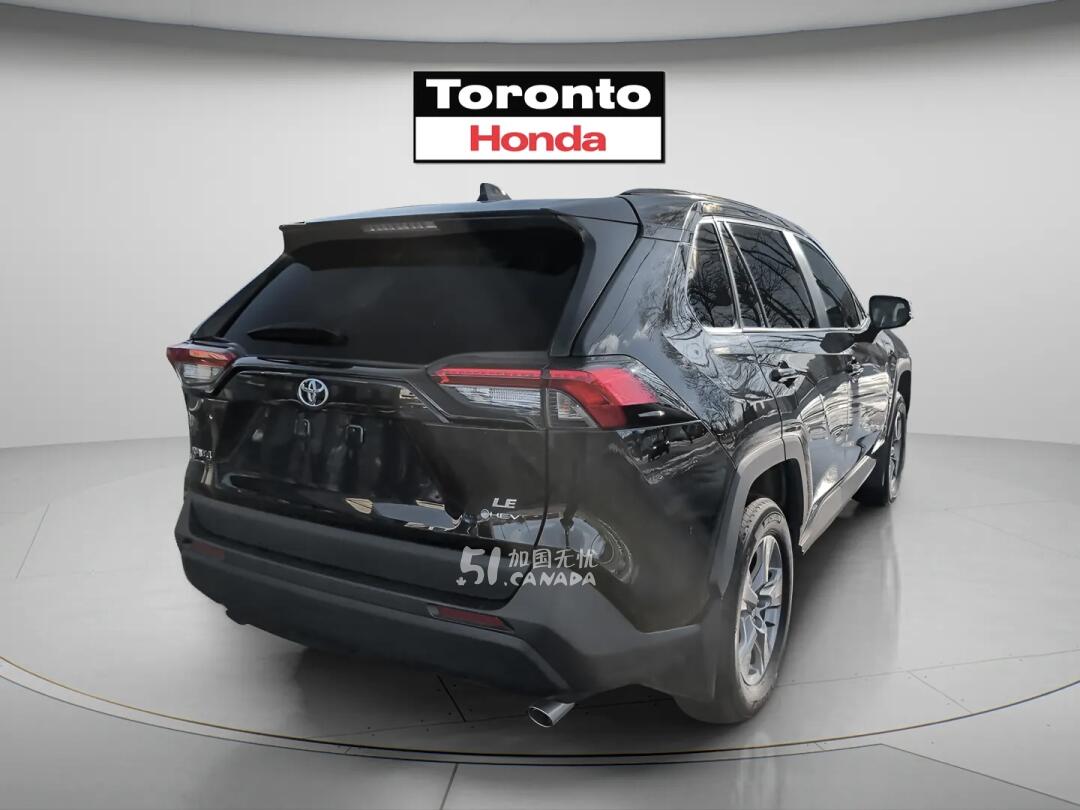 2025 Toyota RAV 4 view 3