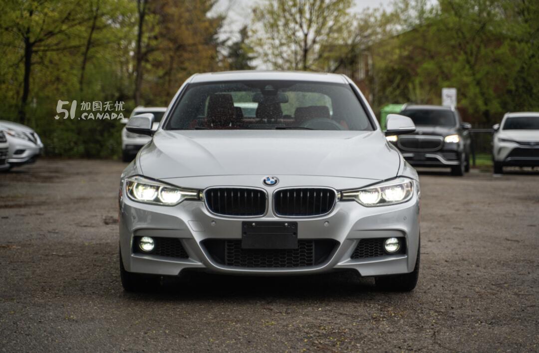 2016 BMW 3 Series view 1