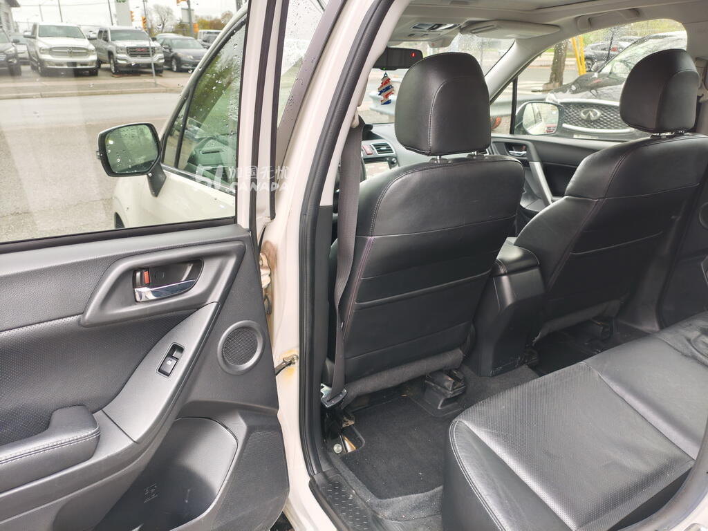 2016 Subaru Forester view 6