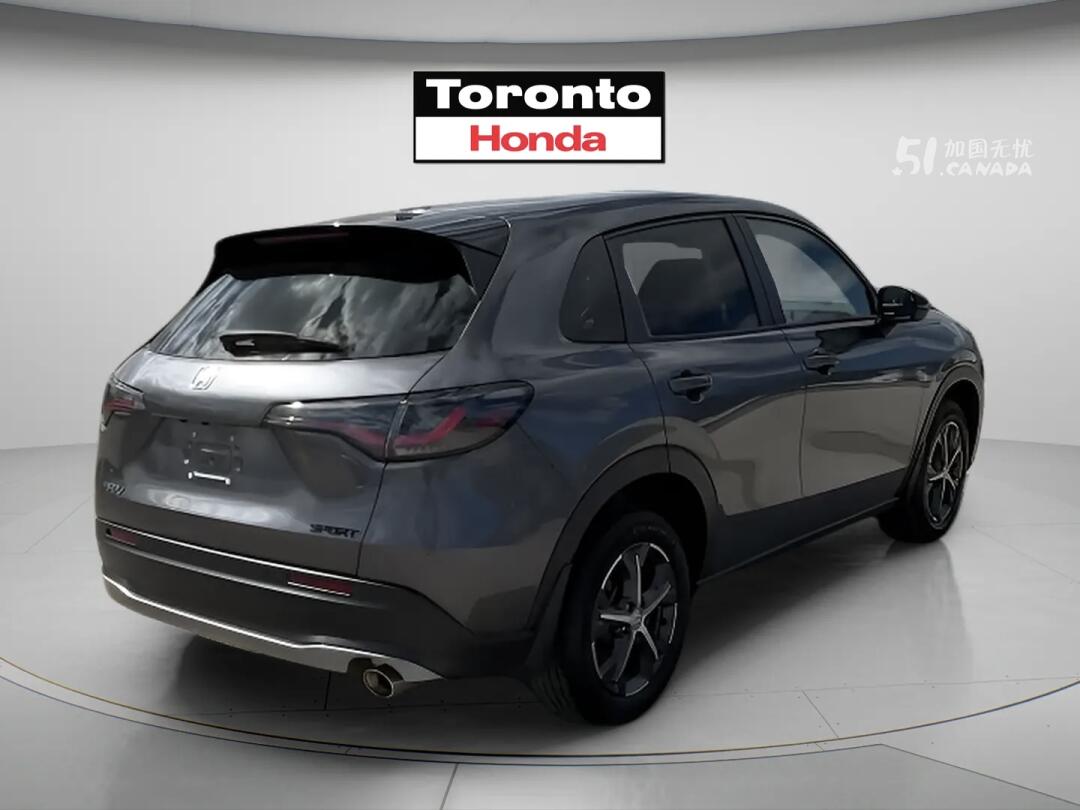 2023 Honda HR-V view 3