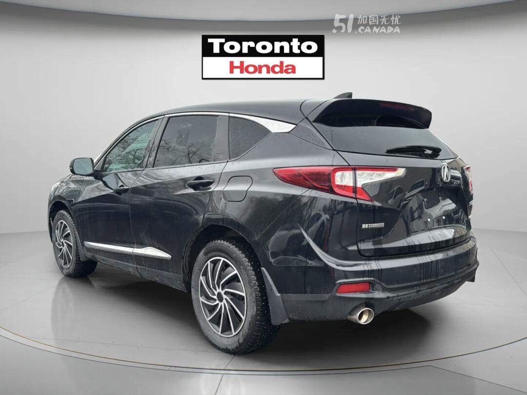 2019 Acura RDX view 4