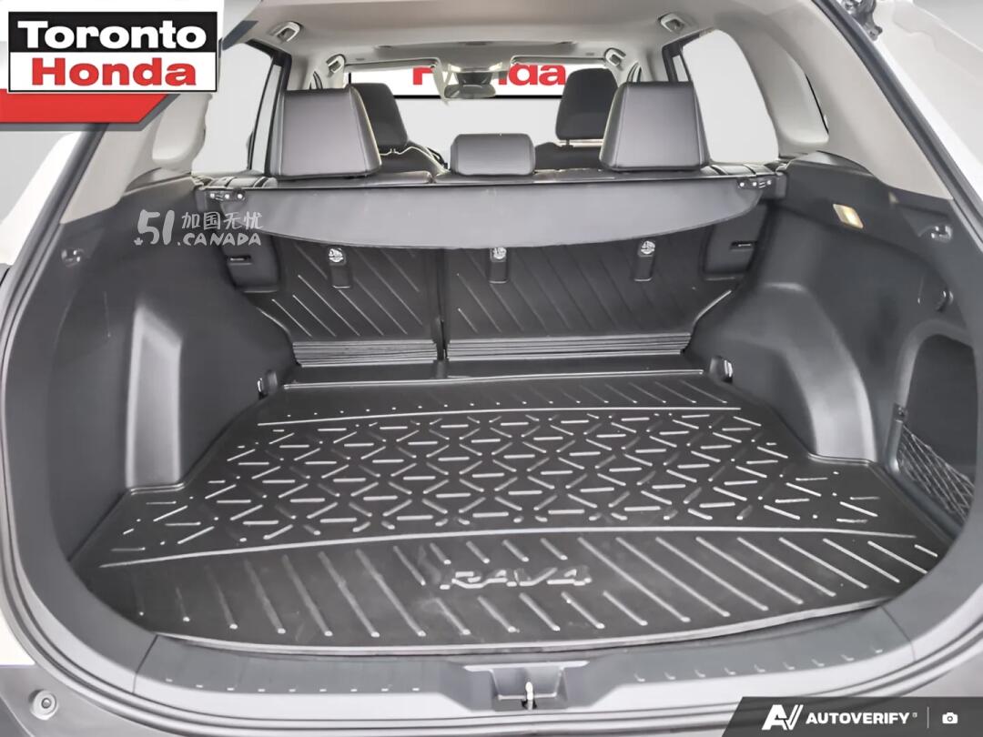 2025 Toyota RAV 4 view 10
