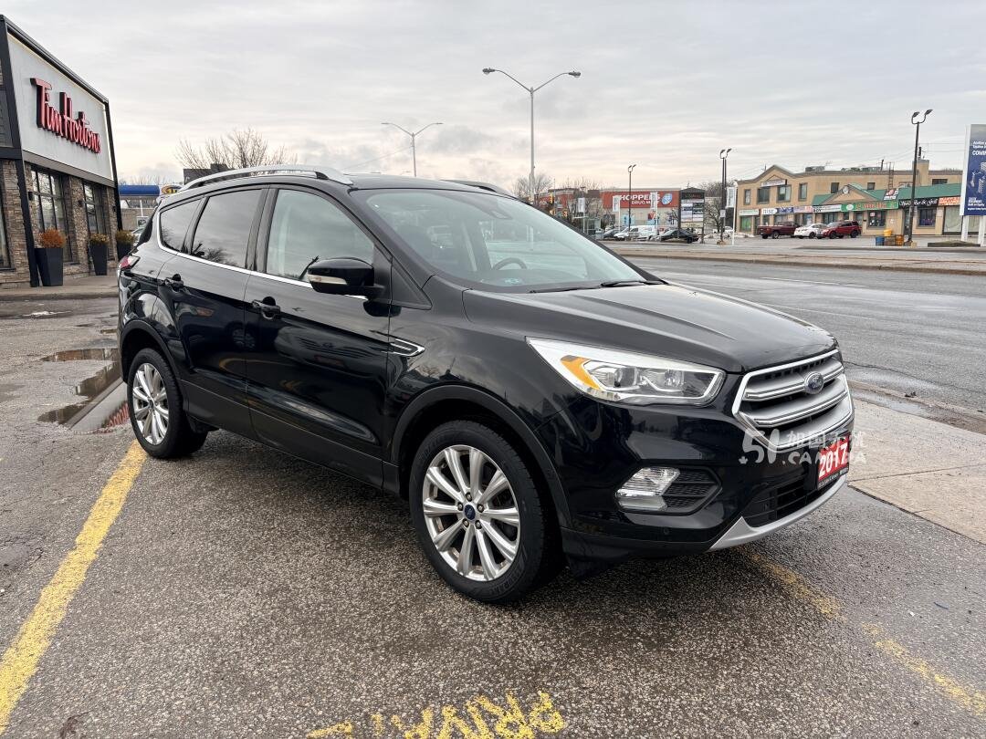 2017 Ford Escape view 3
