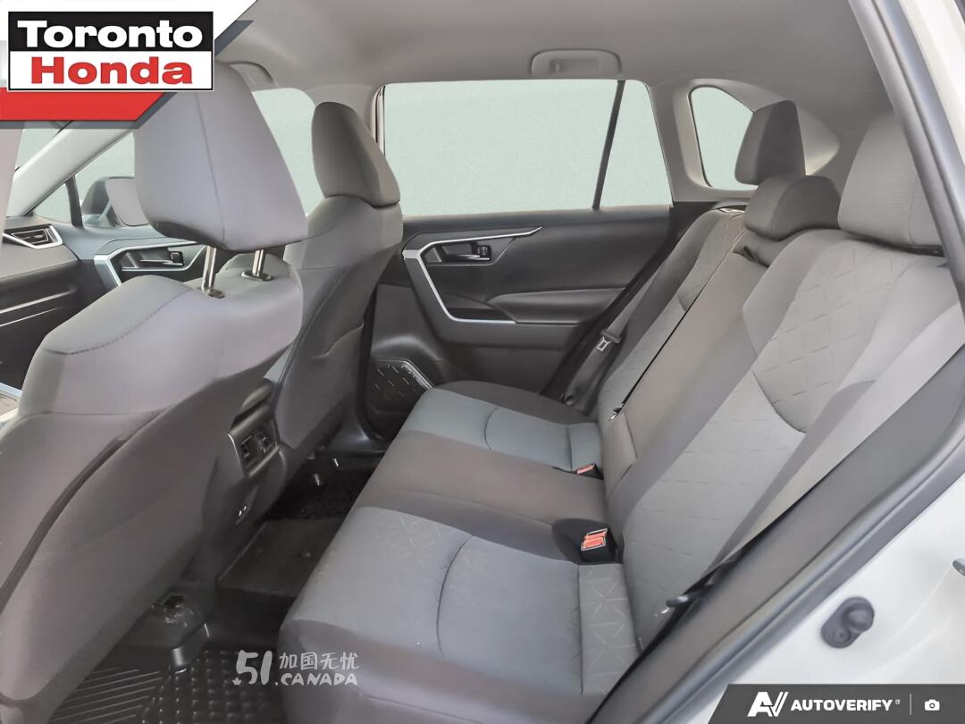 2023 Toyota RAV 4 view 9