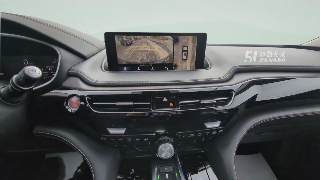2022 Acura MDX view 5