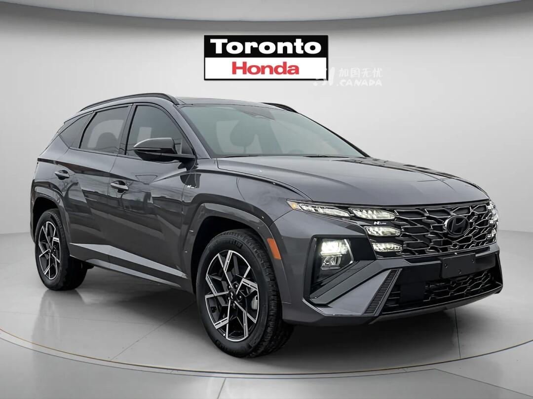 2025 Hyundai Tucson view 2