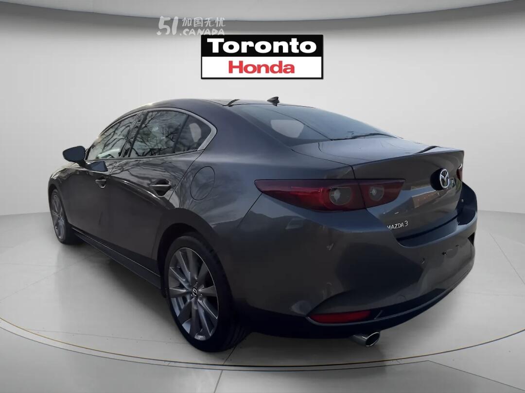 2025 Mazda 3 view 4