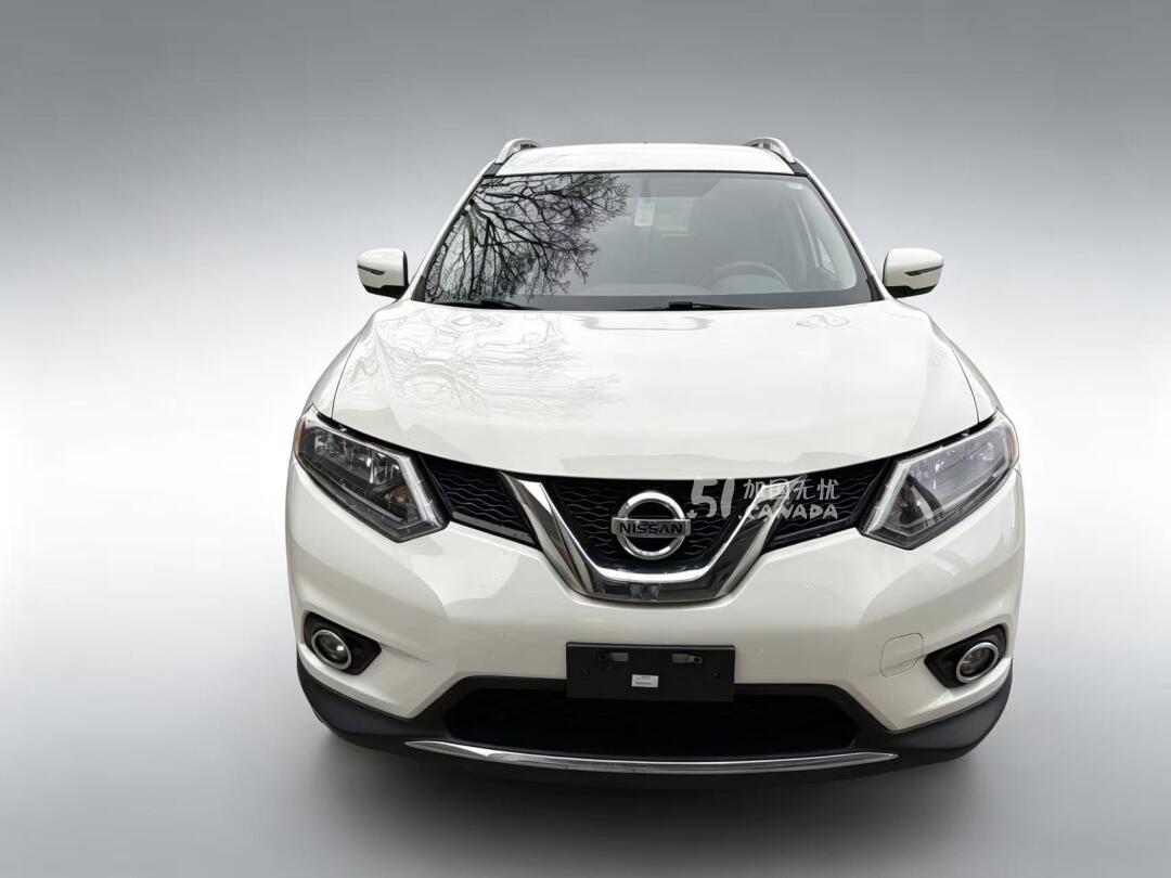 2016 Nissan Rogue view 2