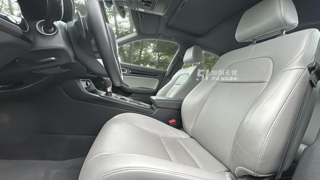 2025 Honda Civic view 5