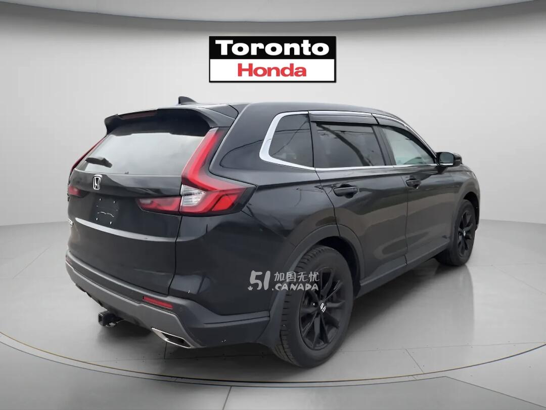 2025 Honda CR-V view 4